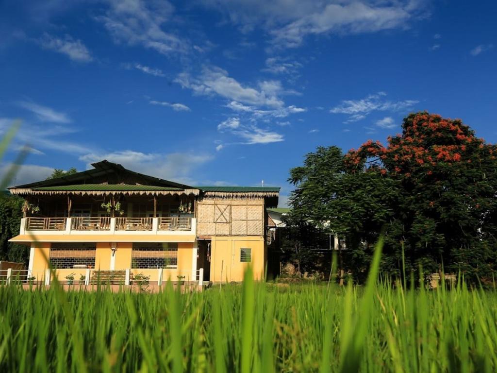 Longchen Homestay Dimapur Екстер'єр фото